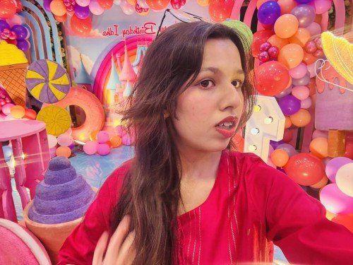 Tuba khan  home tutor in Prayagraj.